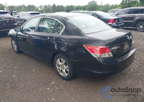 2010 Honda Accord Lxp z USA, uszkodzony, nr VIN 1HGCP2F40AA193732